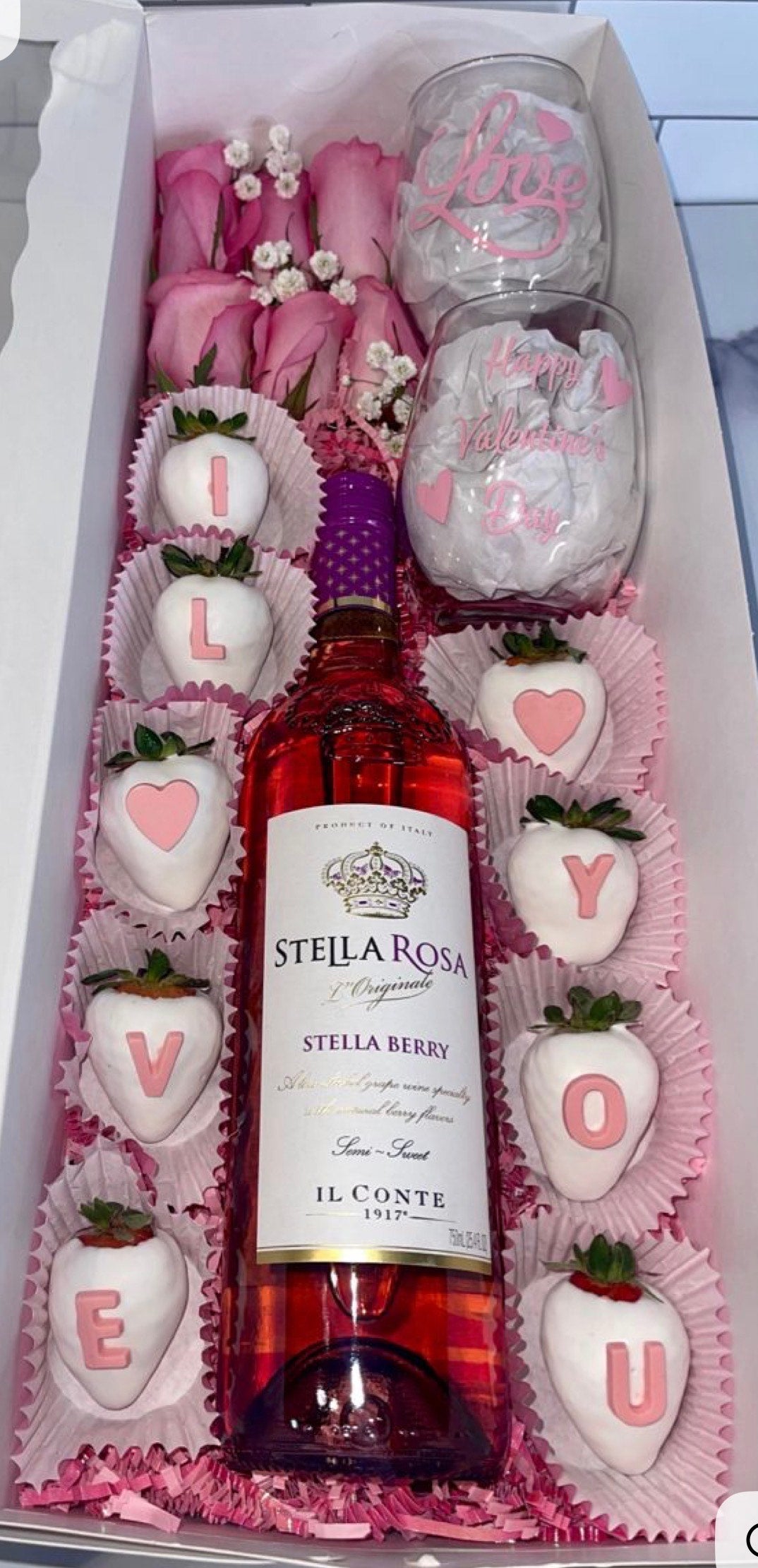 Wine & Dine Dozen w/Roses